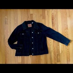Levi’s denim jacket women’s sz XL